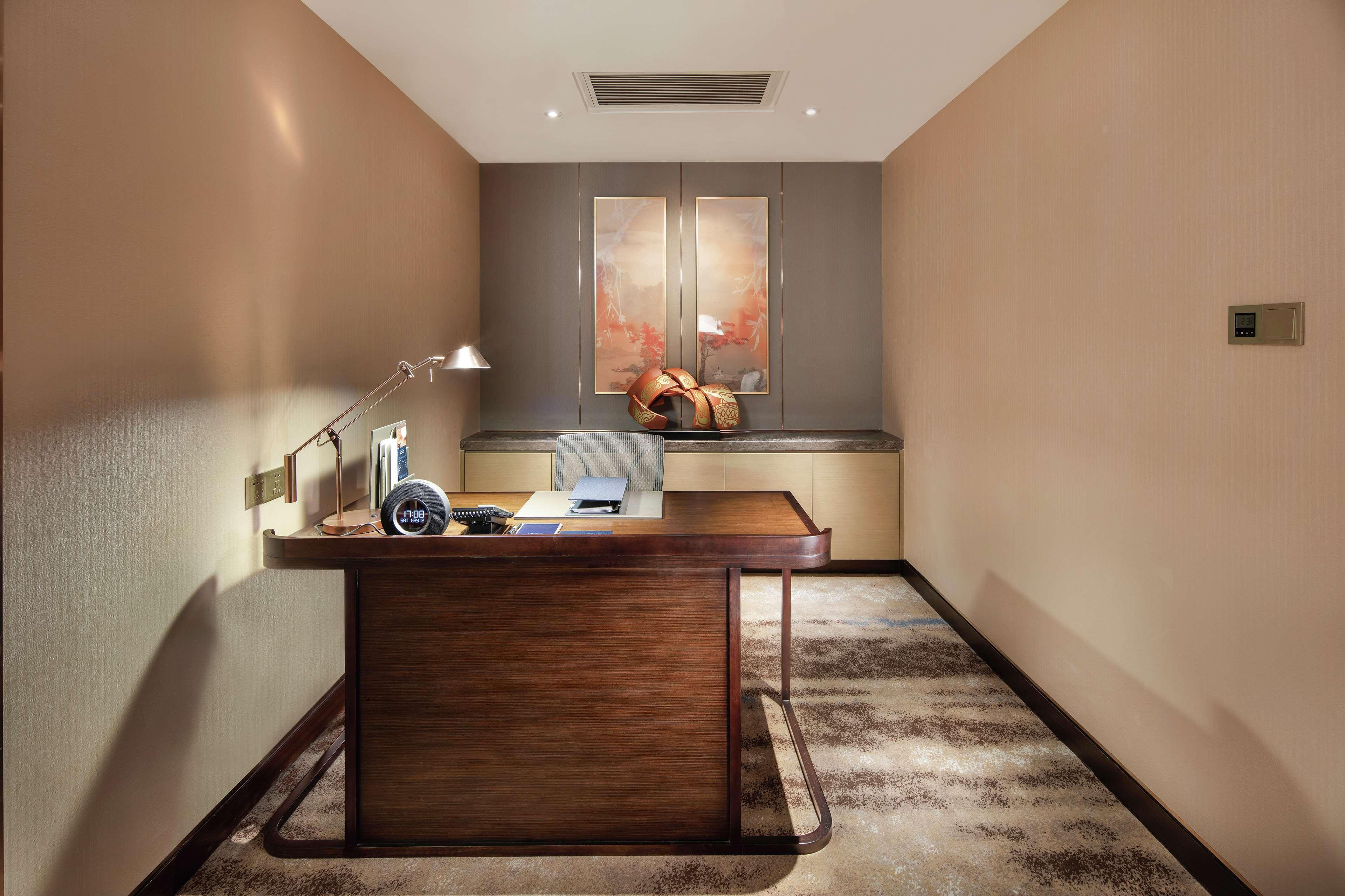 Hilton Shenyang Hotel Bagian luar foto
