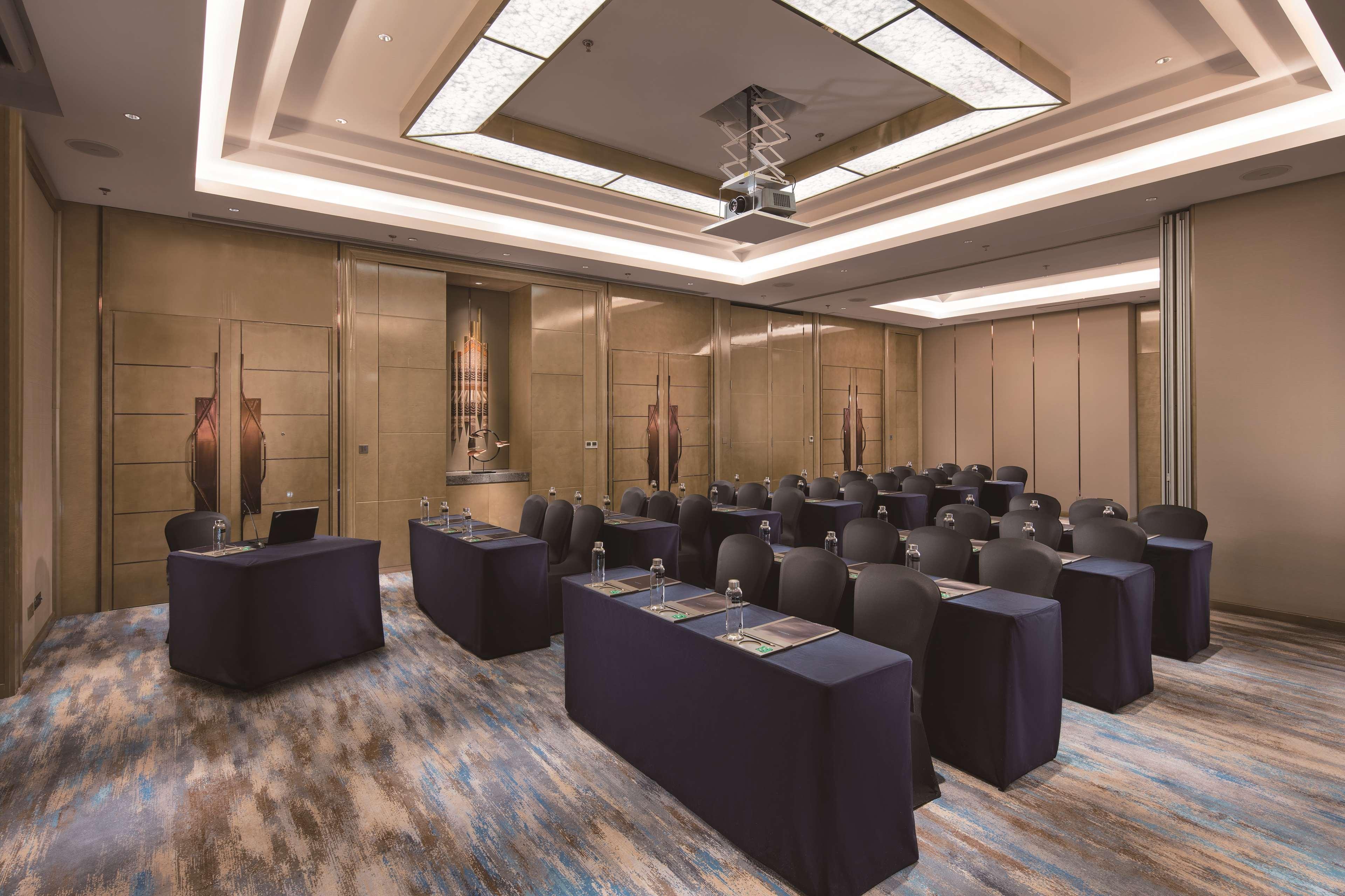 Hilton Shenyang Hotel Bagian luar foto