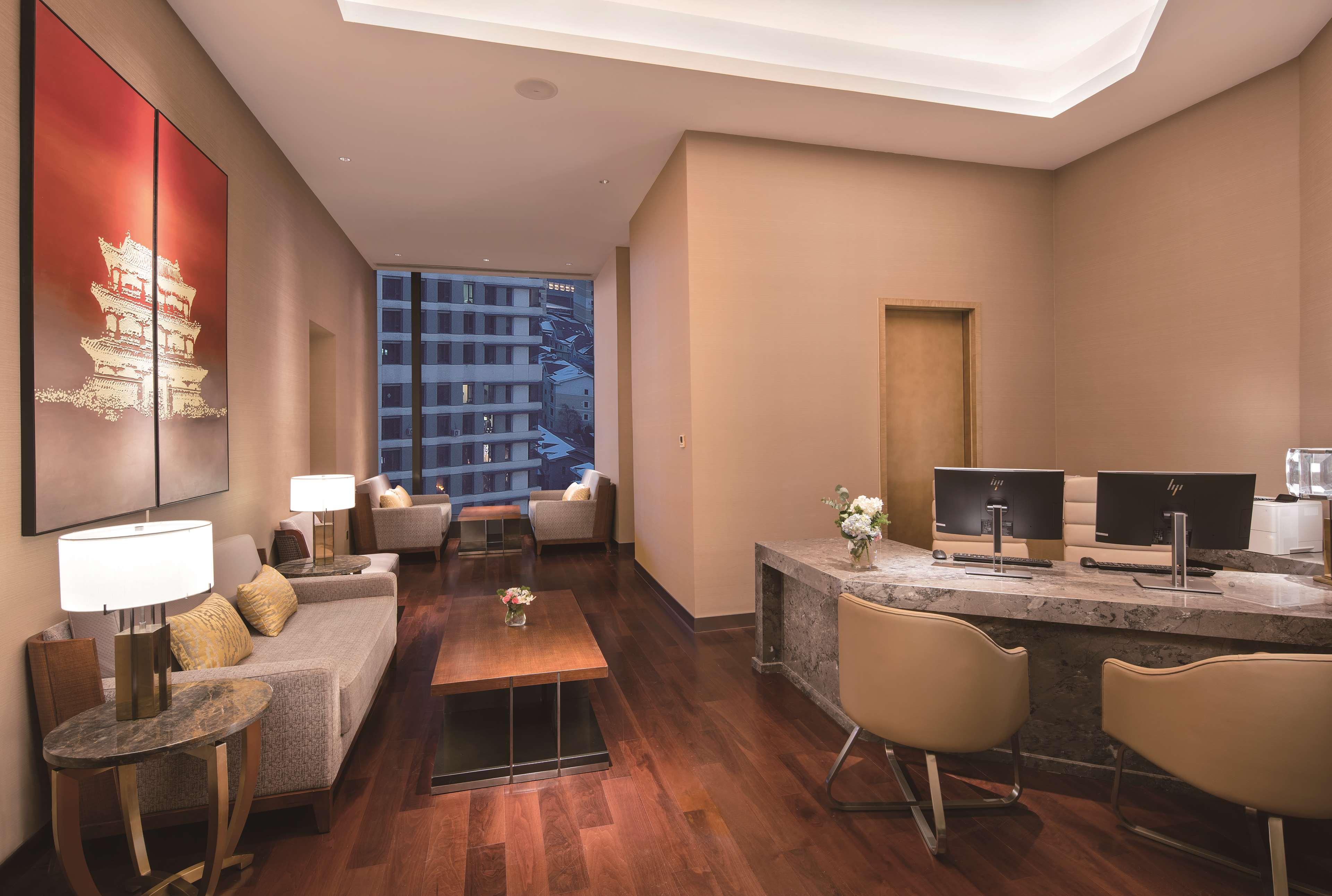 Hilton Shenyang Hotel Bagian luar foto