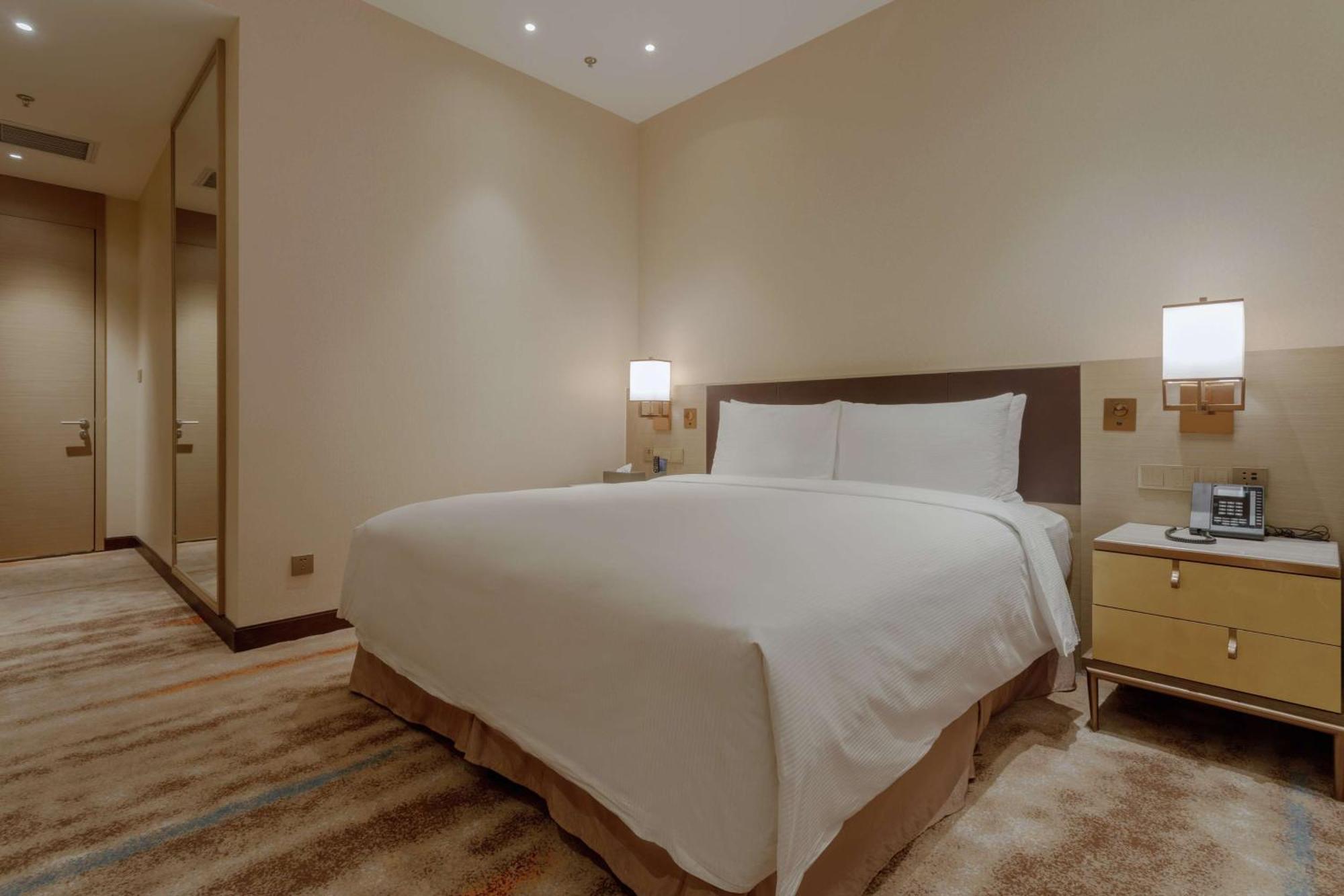 Hilton Shenyang Hotel Bagian luar foto