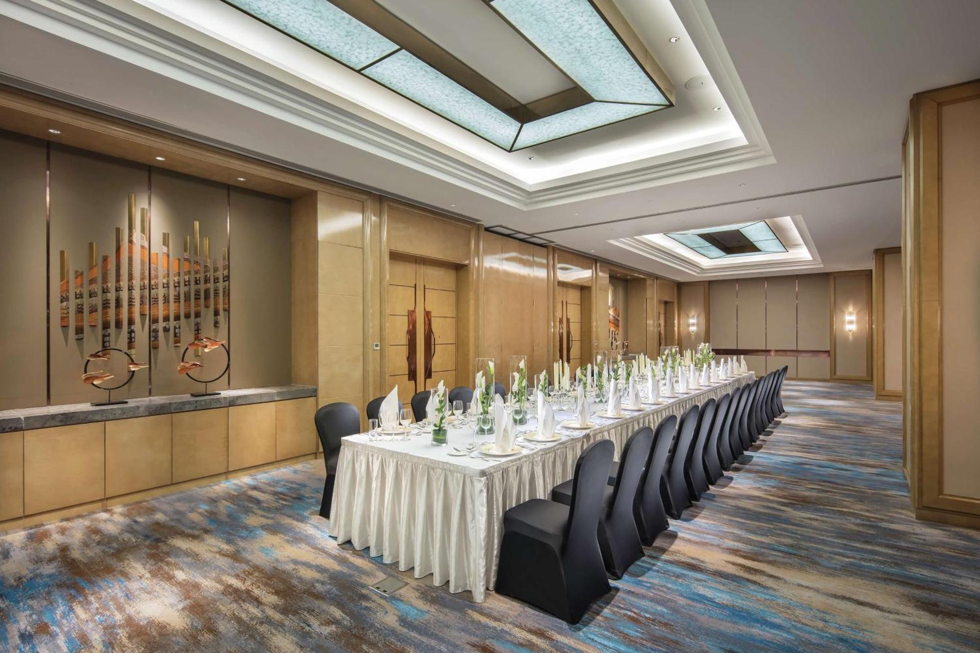 Hilton Shenyang Hotel Bagian luar foto